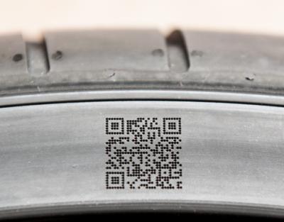 DOT szám helyett QR kód